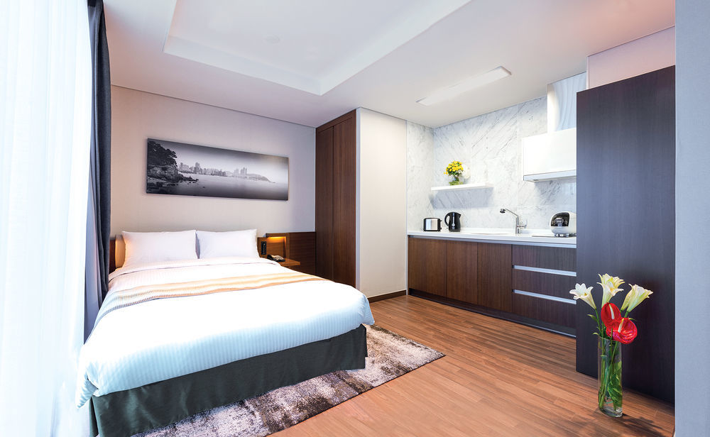 Felix By Stx & Apartemen *